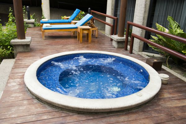 Cost of Hot Tub Deck Construction in Berkeley